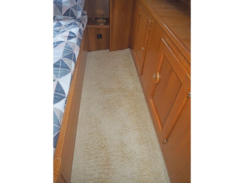 Aft cabin, Accommodation